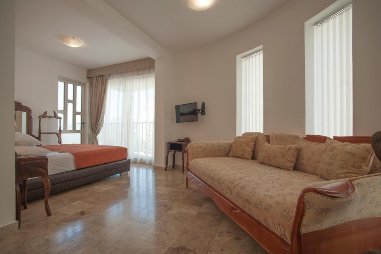 Guest House Przno Bay Ilha Sveti Stefan Exterior foto